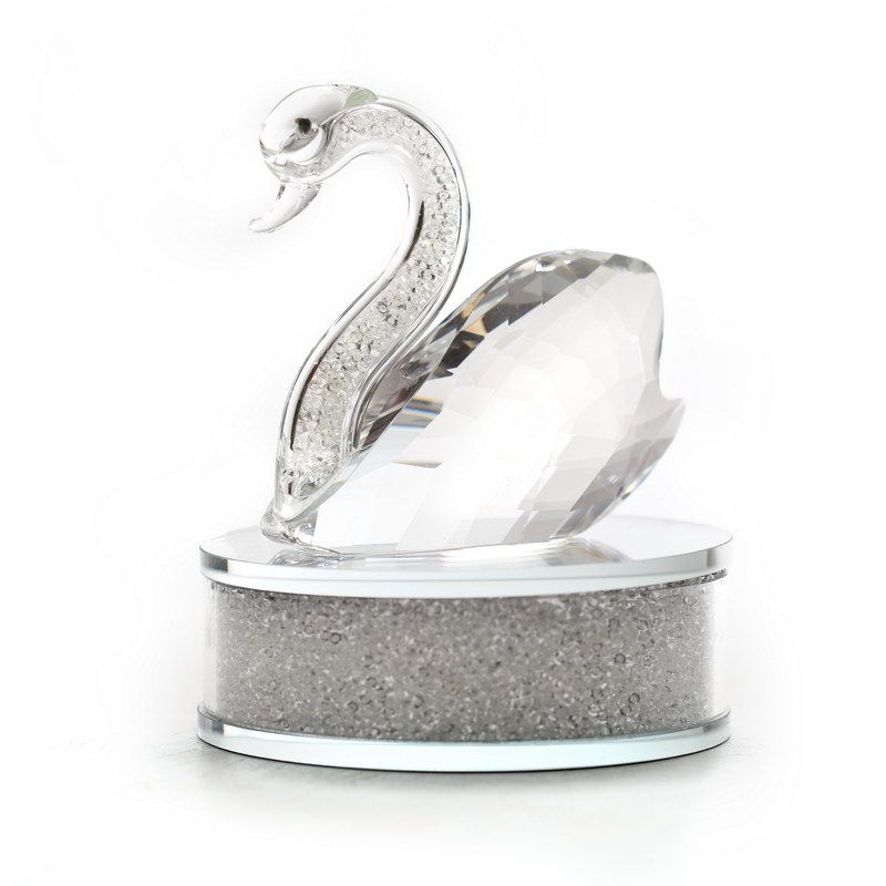 ברבור קריסטל על בסיס עם אבנים גובה 10 ס"מ קוטר 8 ס"מ